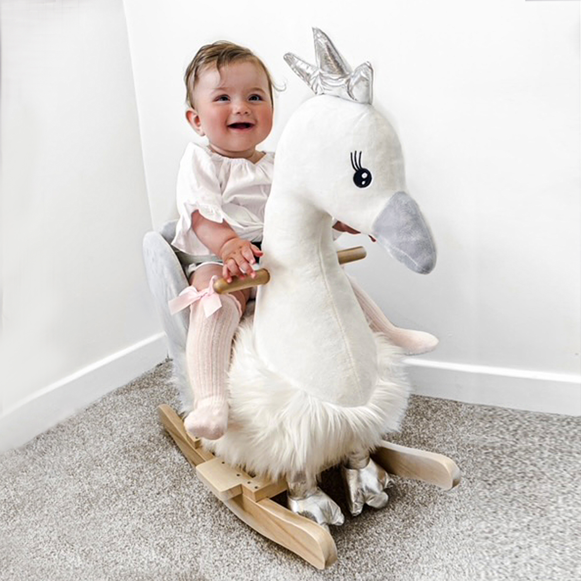 HOMCOM Kids Ride On Swan Rocking Horse – Plush, Sound, Safety Belt – Perfect for Toddlers 18-36 Months MyLibelula