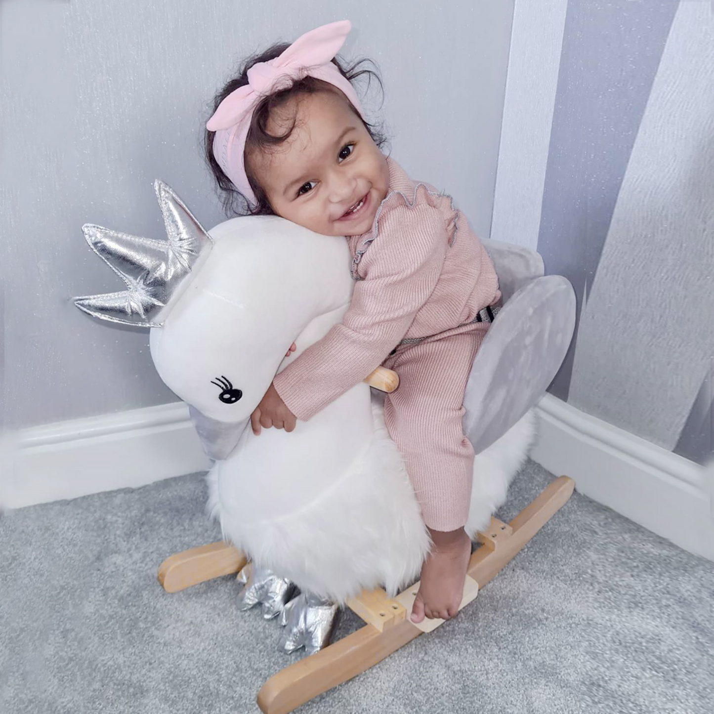 HOMCOM Kids Ride On Swan Rocking Horse – Plush, Sound, Safety Belt – Perfect for Toddlers 18-36 Months MyLibelula