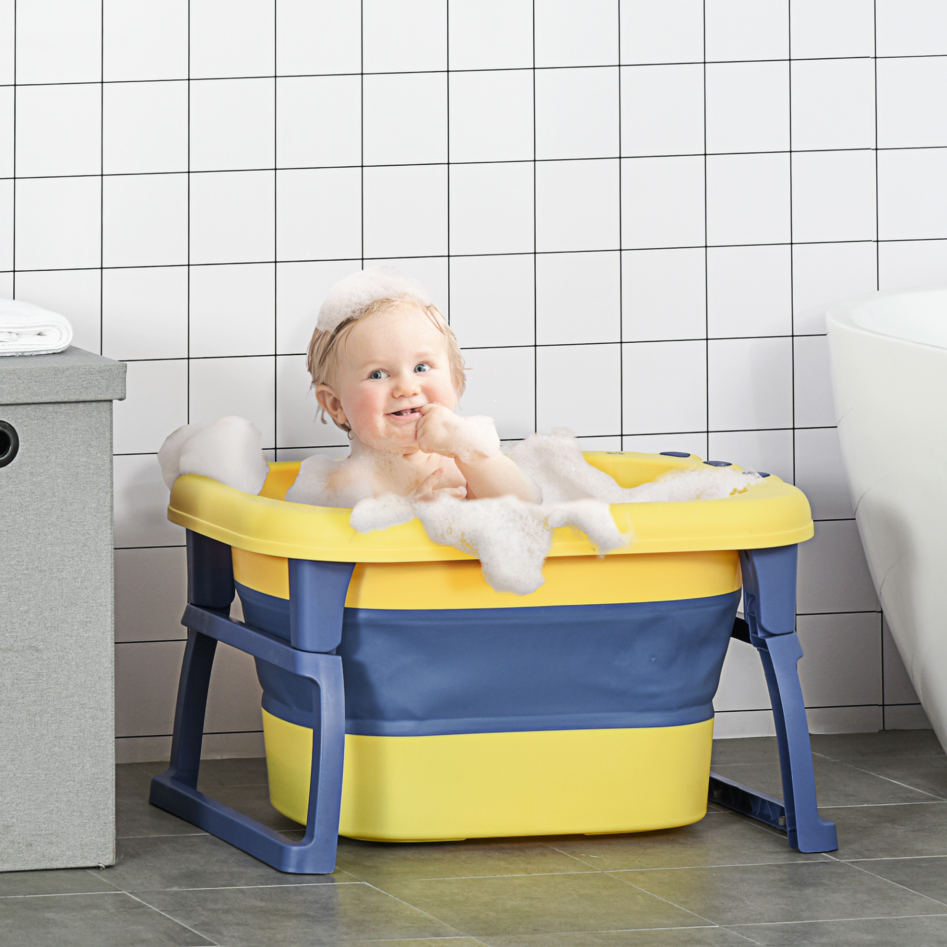 HOMCOM Collapsible Non-Slip Baby Bathtub with Stool Seat - Yellow, for Newborns to Toddlers (0-6 Years) MyLibelula