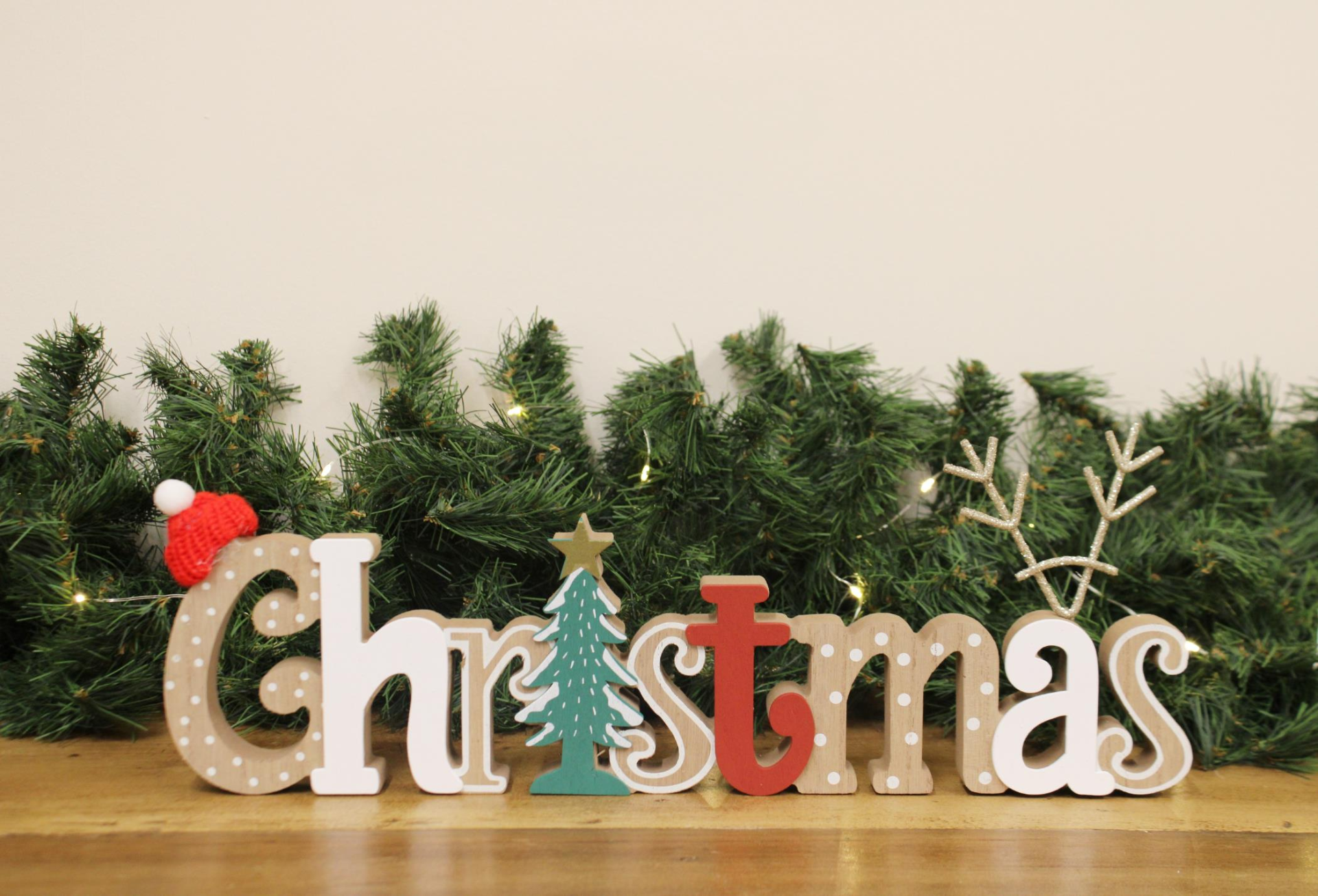 Charming Freestanding Wooden Christmas Decoration - Enhance Your Holiday Decor with Festive Flair MyLibelula